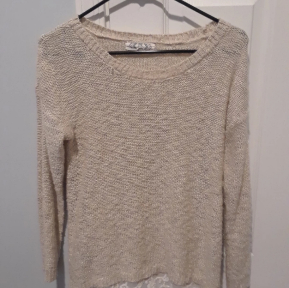 Creme sweater